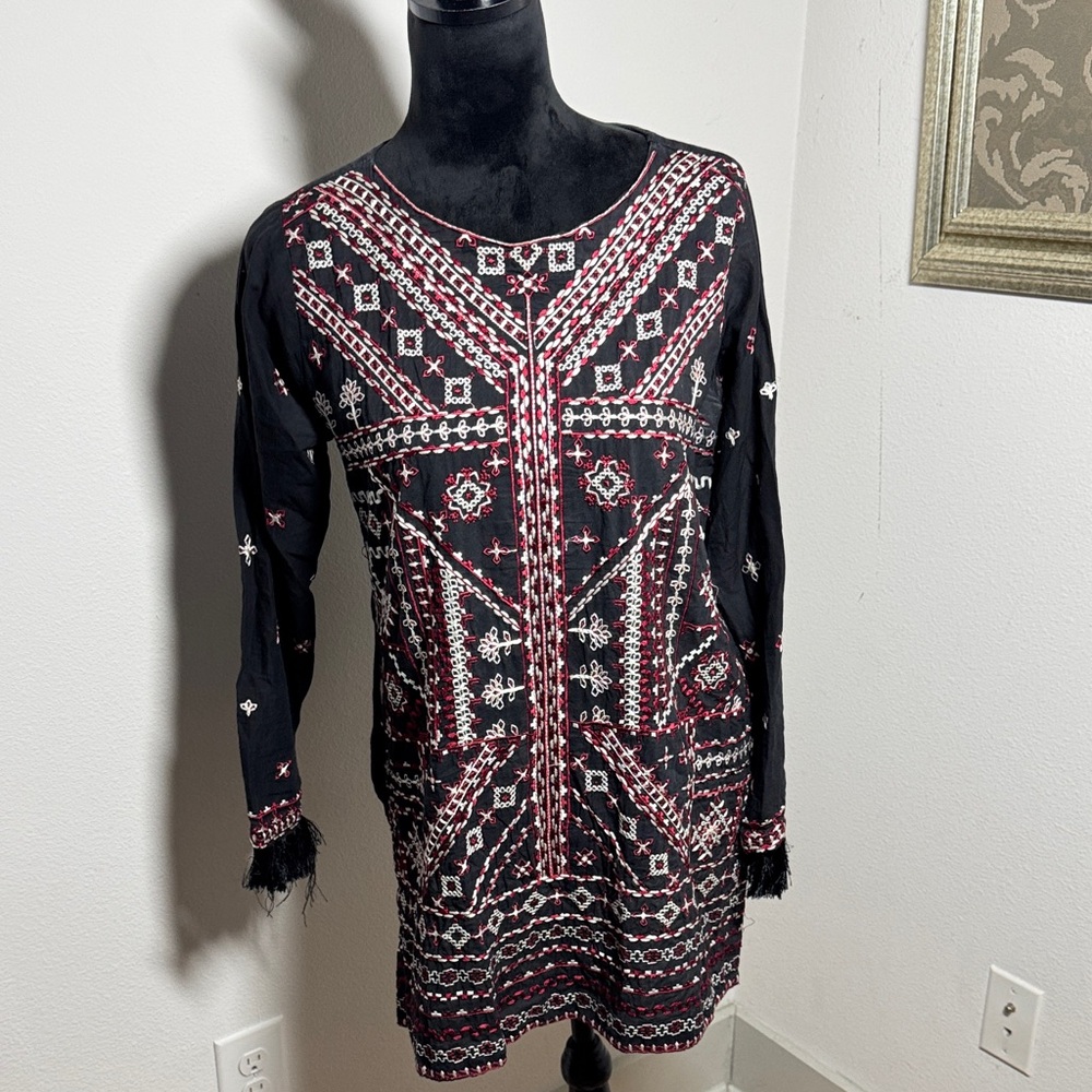 Agha Noor Black  Red / ivory Embroidered Tunic long sleeve top fringe cuffs Sz M